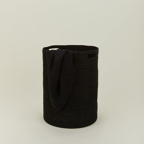ESSENTIAL WOVEN HAMPER - BLACK