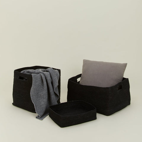 ESSENTIAL WOVEN STORAGE - BLACK