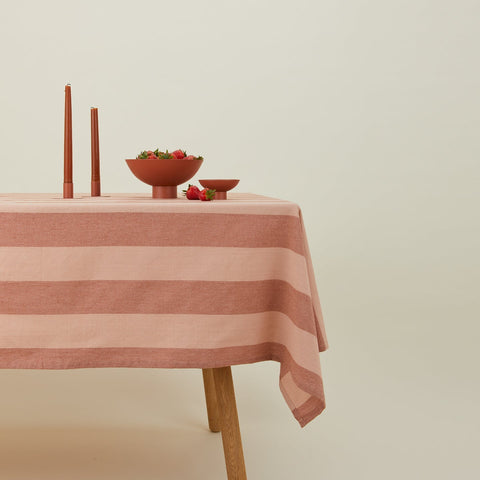 ESSENTIAL STRIPED TABLECLOTH
