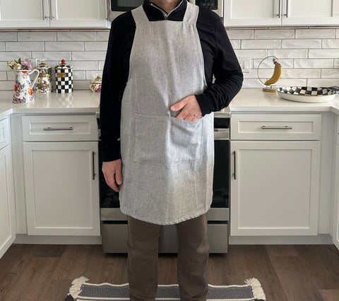 Pinafore Solid Crossback Apron with Patch Pockets