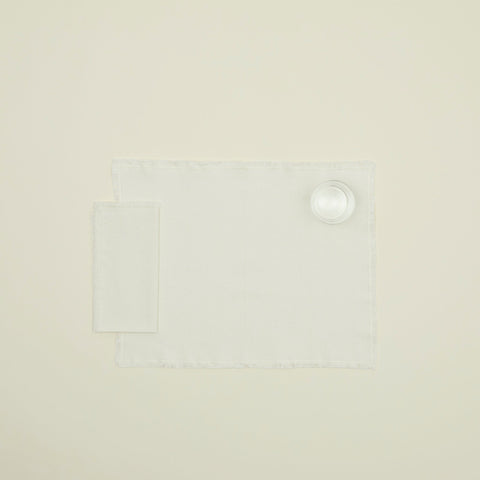 Hawkins New York Tabletop Essentials Minimalist Rectangular Frayed Placemat - Set of 4