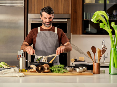 Bib Apron with Crossback and Deep Pockets Apron