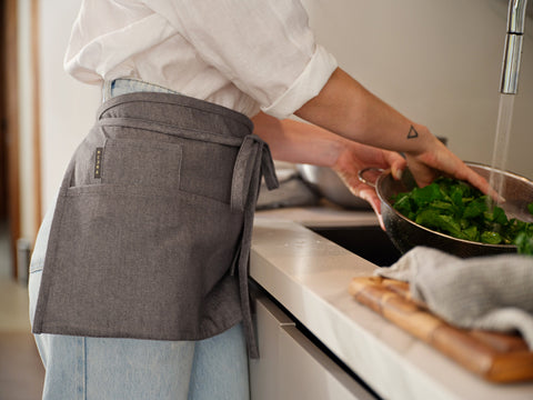Waist Adjustable Durable Apron with Deep Pockets