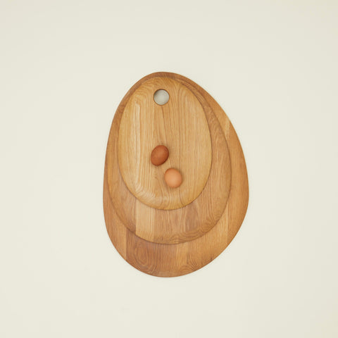 PEBBLE CUTTING BOARD - OAK
