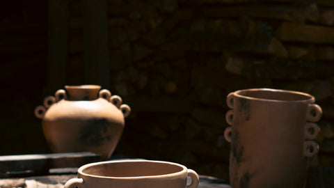 YUU Handcrafted Clay Vase