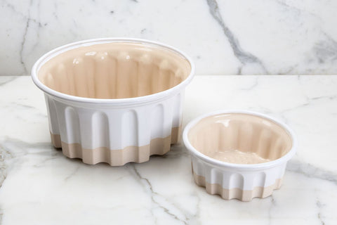 Handcrafted Embossed Round Stoneware Baker Dish