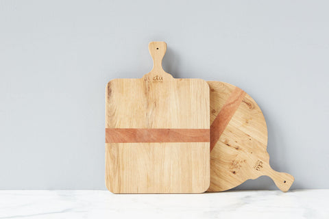 Organic Two-tone Oak Serving Board with Contrast Trim