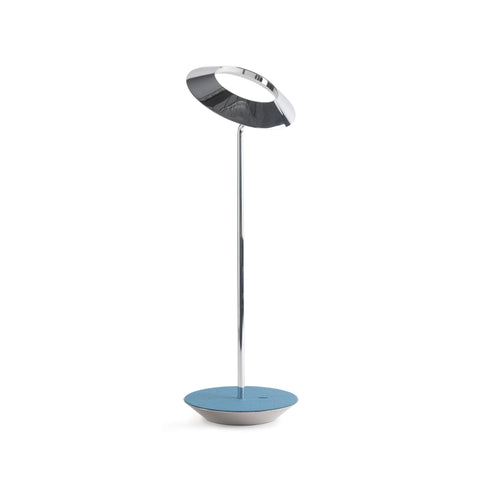 Royyo Minimalist Desk Lamp with USB Port in Matte Black