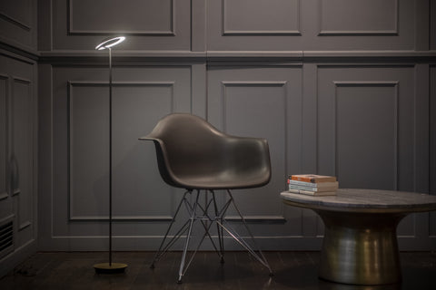 Royyo Modern Sleek Floor Lamp with USB Port