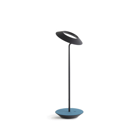 Royyo Minimalist Desk Lamp with USB Port in Matte Black