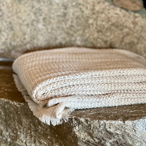 Rumor Minimalist Solid Linen Throw