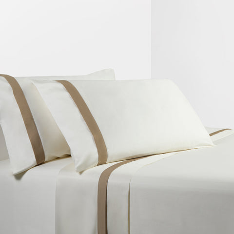 Minimalist Solid Sheet Set with Contrast Trim