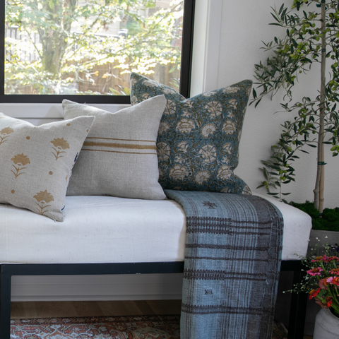 Filling Spaces Classic Minimalist Scandinavian Accent Square Throw Pillow - 18 x 18 - 20 x 20 - 22 x 22 - 24 x 24 - 26X 26 - 14 x 20 - 14 x 40 - 18 x 40 - 16 x 50