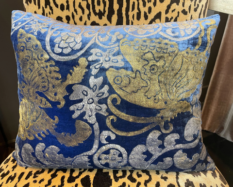 Artful Traditionalist Art Deco Velvet Animal Graphic Accent Pillow