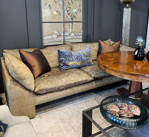 Kelly Timeless Minimalist Modern Chenille Standard Sofa