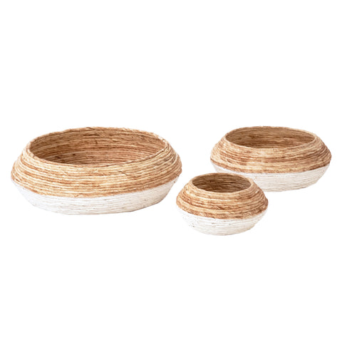 Eviti Natural Woven Round Abaca Nesting Low-Profile Two Toned Baskets in Natural and White