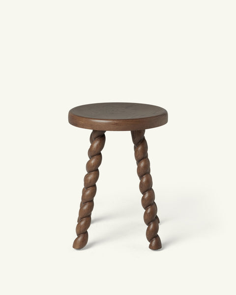 Artful Traditionalist Handcrafted Sculpted Round Accent Table