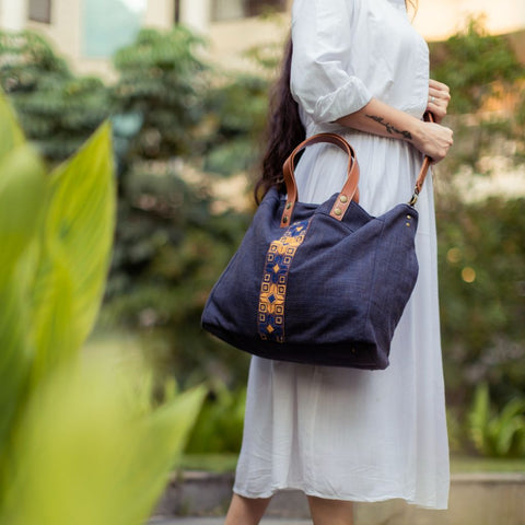 Geometric Embroidery Tote with Magnetic Snap and Pockets