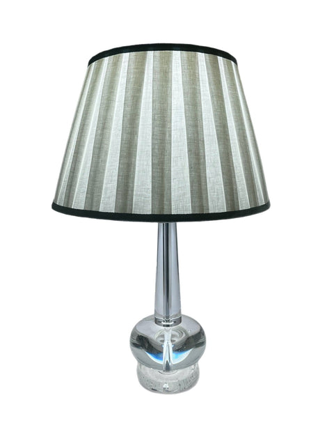 Adjustable 9 Watt Light Bulb - 5 Selectable Color Temperature Options