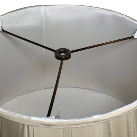 Almond Box Pleat Silk - Pembroke - 18"