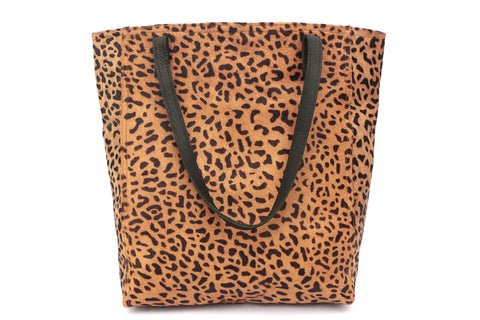 Leopard Graphic Animal Tote with Magnetic Closure and Interior Pocket