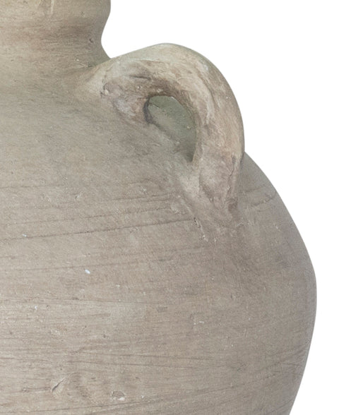 Beale Accent Table Lamp in Elegant Drum Style