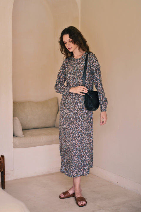 Casual Solid Black Leather Sling Bag with Adjustable Straps