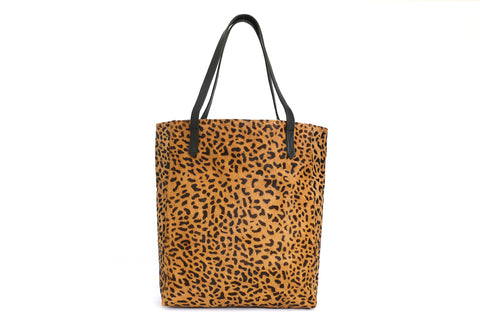 Leopard Graphic Animal Tote with Magnetic Closure and Interior Pocket