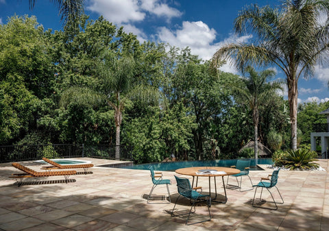 CIRCLE Outdoor Dining Table