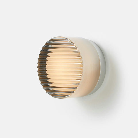 Crisp Sconce