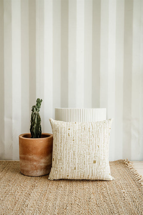 Contemporary Graphic Linen Accent Pillow with Zipper