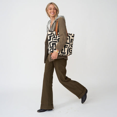 Abstract Graphic Tote with Zip Top and Pocket