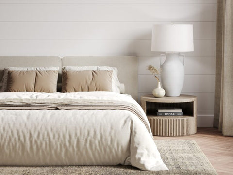 Delilah Traditional Column Accent Table Lamp