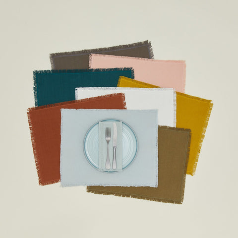 Hawkins New York Tabletop Essentials Minimalist Rectangular Frayed Placemat - Set of 4