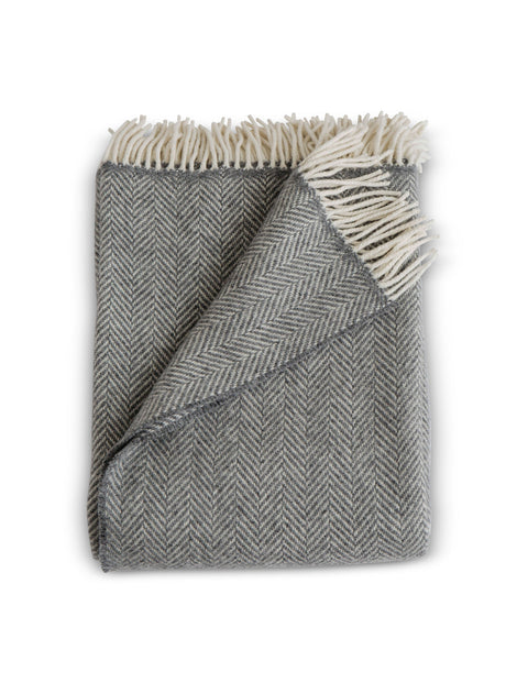 Herringbone Woven Cashmere Throw with Fringe for Contemporary Spaces