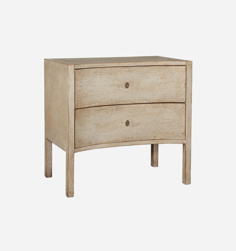 Space Saving Traditional Accent Chest