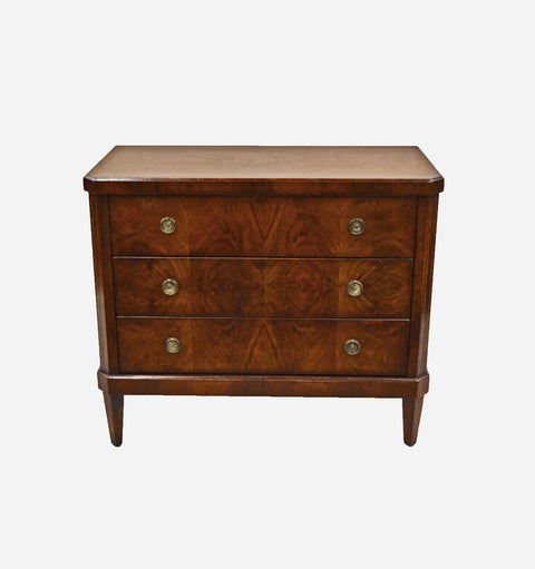 Space Saving Traditional Standard Chest with Ring Pull