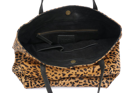 Leopard Graphic Animal Tote with Magnetic Closure and Interior Pocket