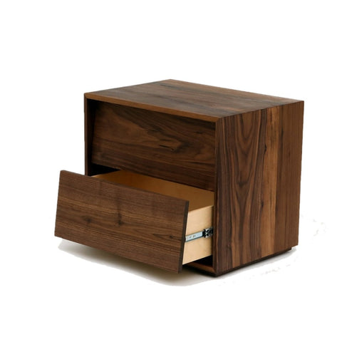 Oliver Nightstand