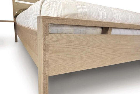 Copeland Furniture Contemporary Oslo Platform Bed with Attached Nightstands - Queen - Queen - King