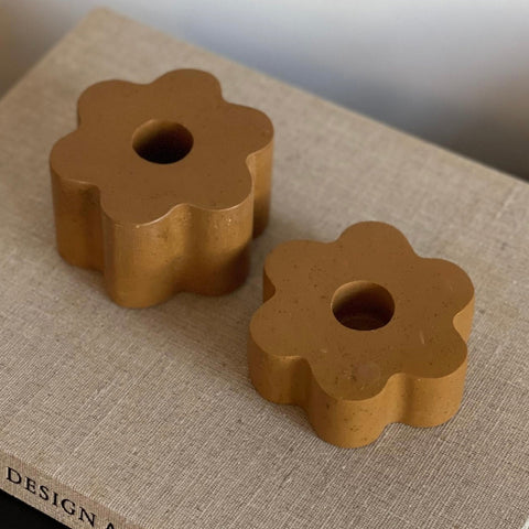 Bud Candle Set in Honeycomb