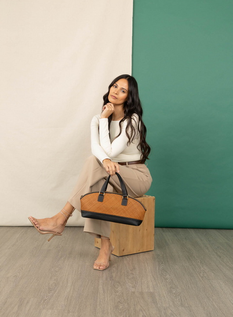 Casual Geometric Handwoven Baguette Bag with Zipper