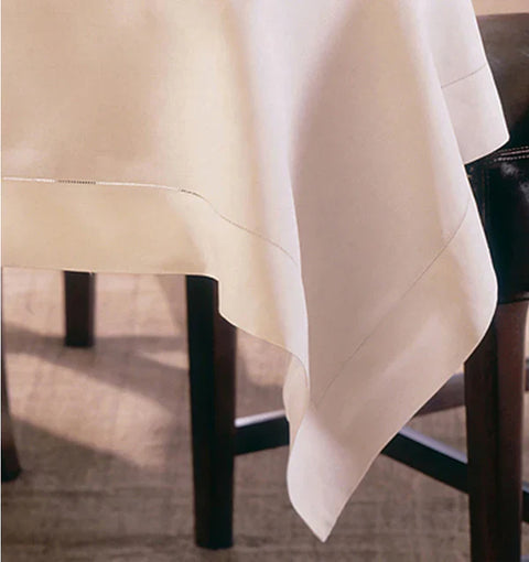 Classico Quiet Luxury Hemstitch Round Tablecloth