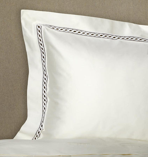 Traditional Lace Trim Solid Sateen Shams