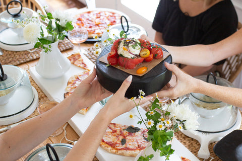 etúHOME Artful Traditionalist Natural Wood Cutting Board